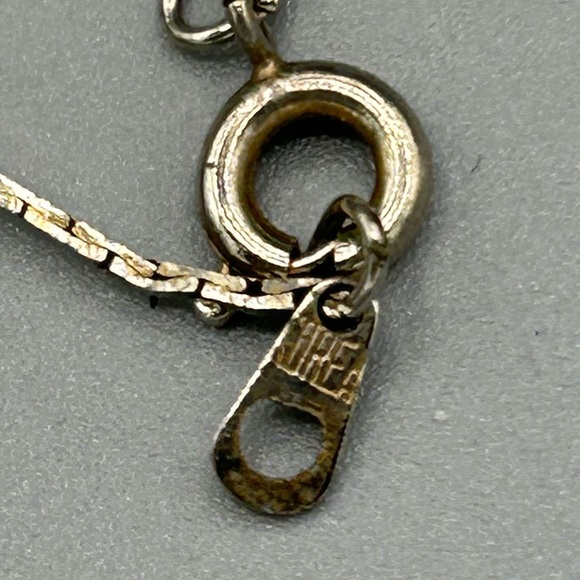 Korea Gold Tone Faux Pearl Necklace 29” - Picture 9 of 11